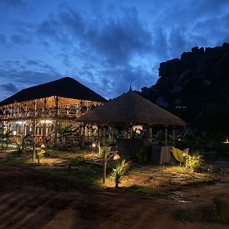Hill Stone View Hampi Hotell Exteriör bild