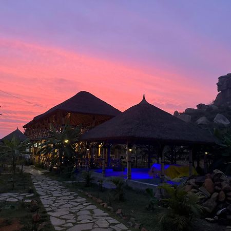 Hill Stone View Hampi Hotell Exteriör bild