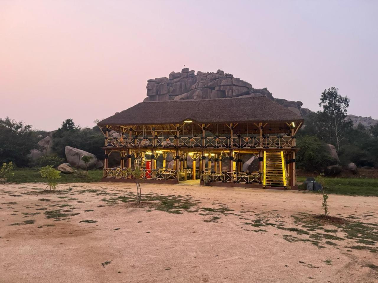 Hill Stone View Hampi Hotell Exteriör bild