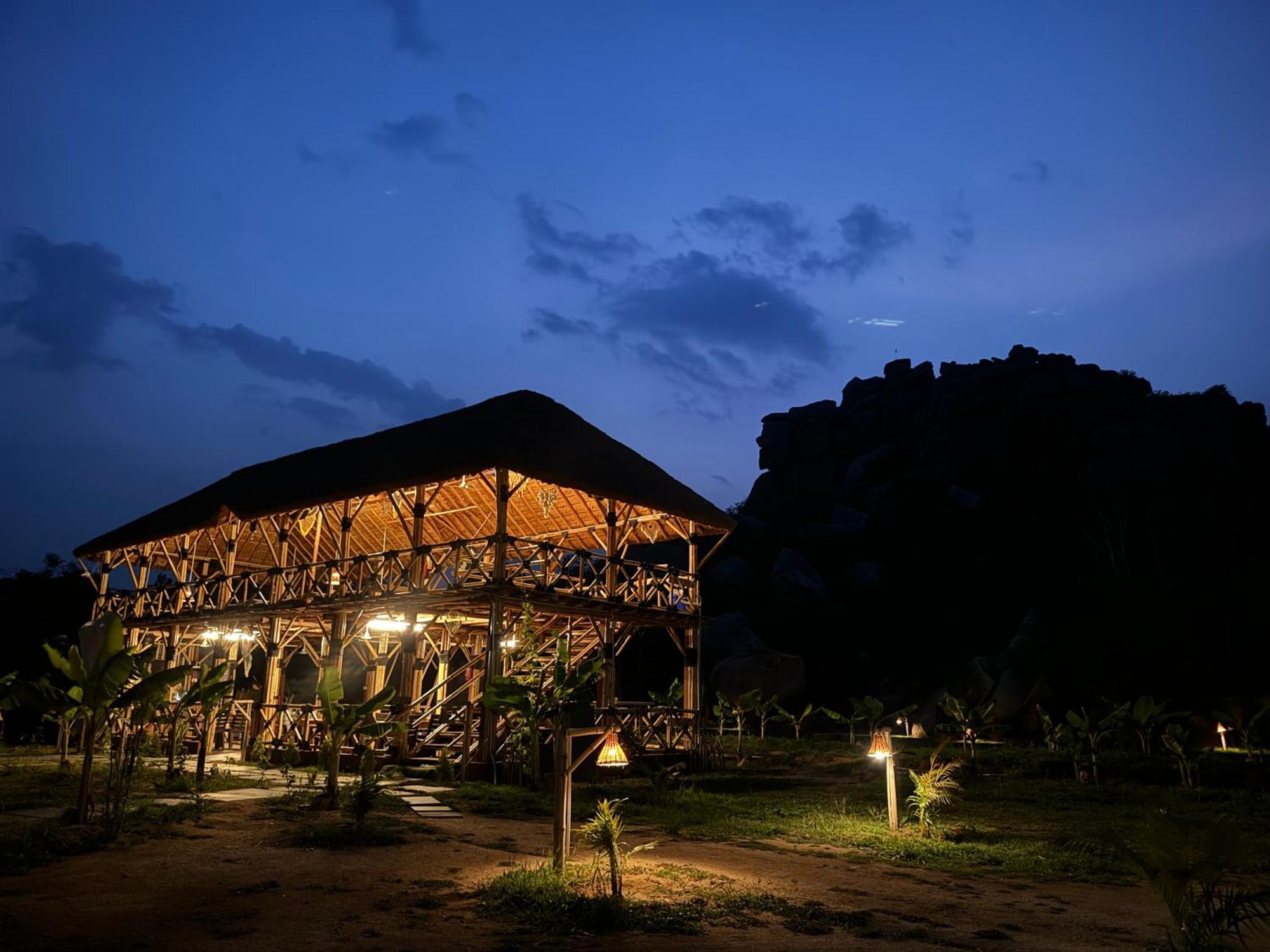 Hill Stone View Hampi Hotell Exteriör bild