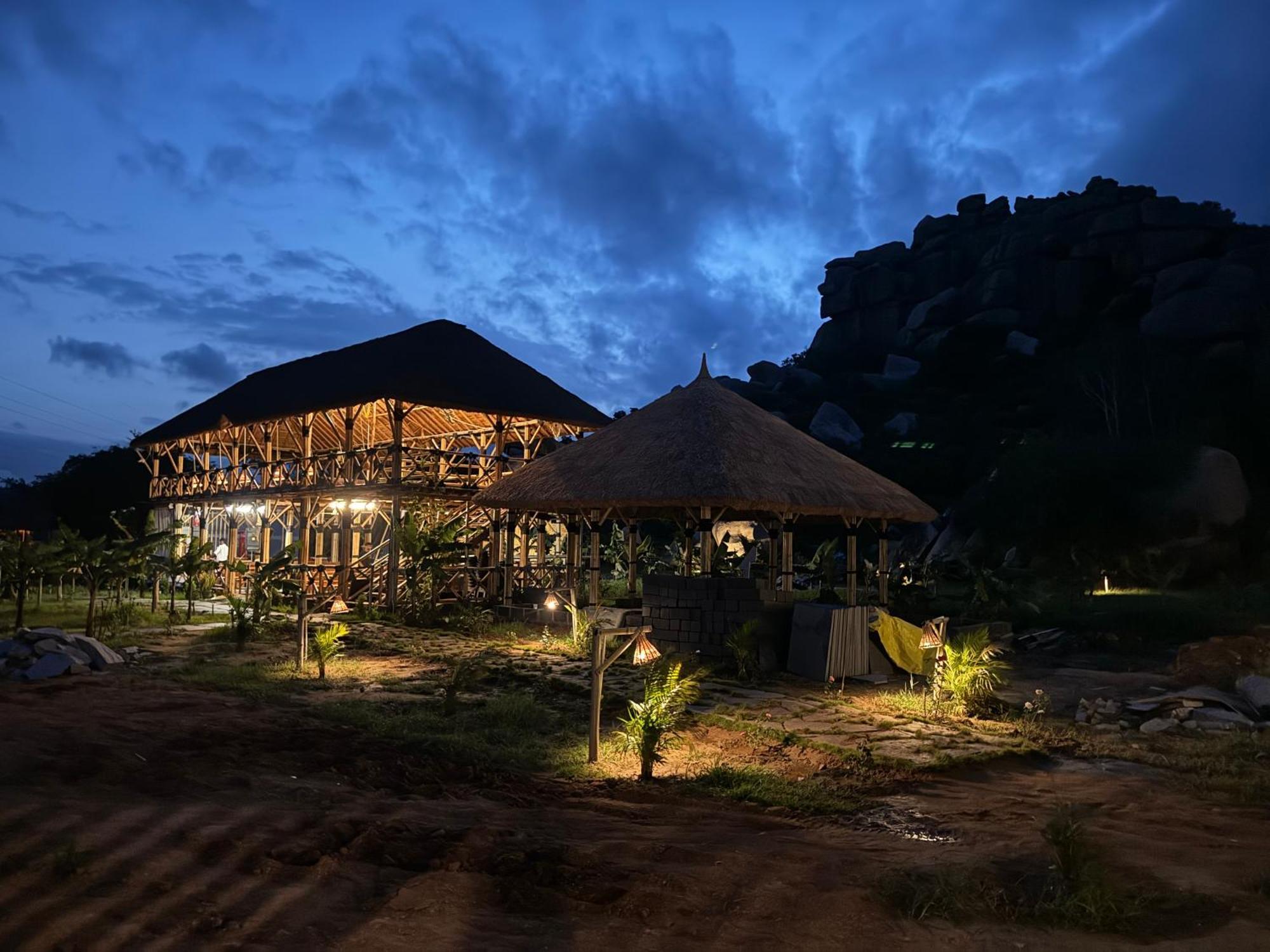 Hill Stone View Hampi Hotell Exteriör bild